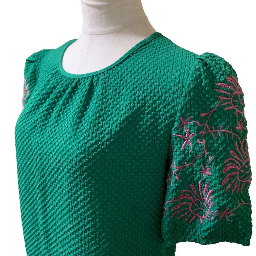 Green Textured Puff Sleeve Pink Embroidered Blouse Women's Short Sleeve Top - Picture 3 of 9